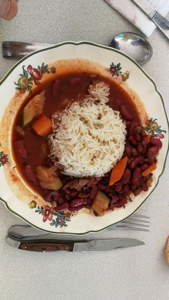 Des camarades studieux et Jeff un formateur hors pair, pour partager ses connaissances. Alors que Wanda et Max nos camarades Chiliens avaient concocté un chili con carne fait maison avec des ingredients tout frais