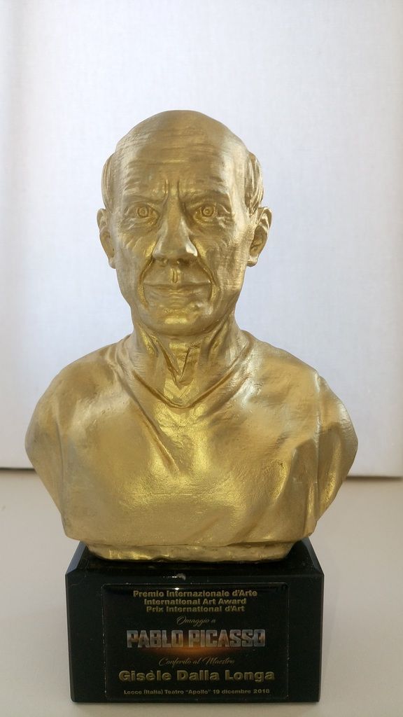 Prix International d'Art 2018 " Hommage à PICASSO" Statuette