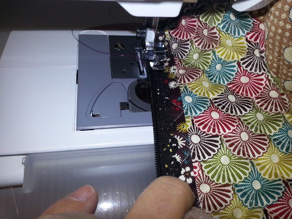 coudre votre fg dentelle : voir blog,  l'atelier de dan.