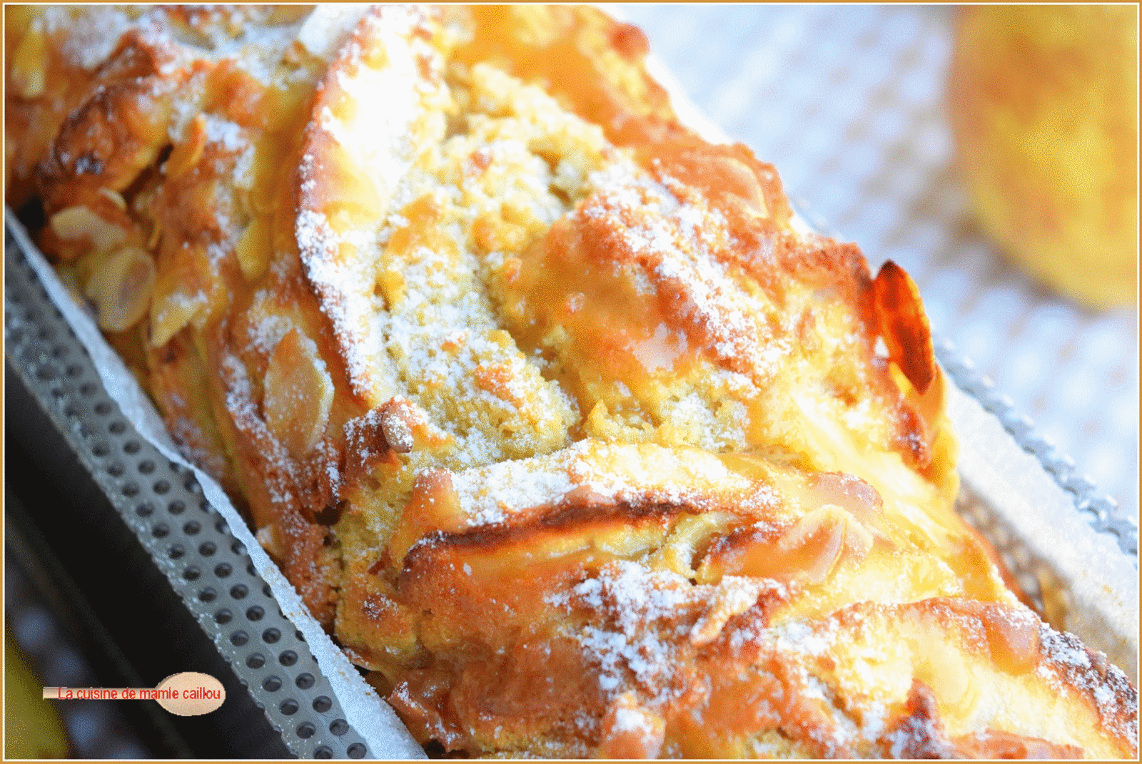 Gateau Tres Gourmand Aux Pommes Poires Amandes Et Caramel Au Beurre Sale La Cuisine De Mamie Caillou