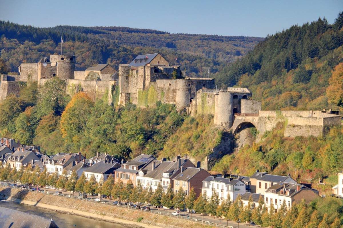 GENEALOGIE: UNE RECHERCHE DE NOS ANCETRES CROISES DANS NOTRE GENEALOGIE...