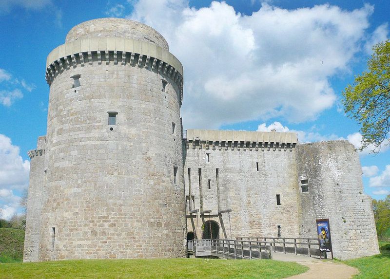 MA GENEALOGIE : BEAUMANOIR - TOURNEMINE - TIPHAINE DU GUESCLIN... UNE HISTOIRE DE FAMILLE !