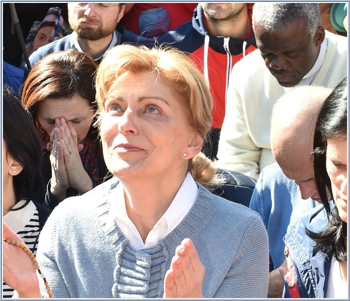 Medjugorje Apparition annuelle de Notre Dame (Gospa) Reine de la Paix