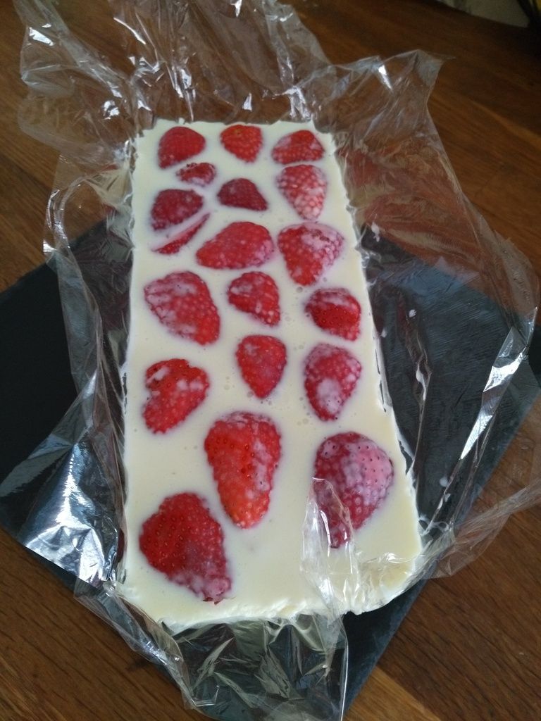 Terrine chocolat blanc et fraises Les Pâtisseries de Manon