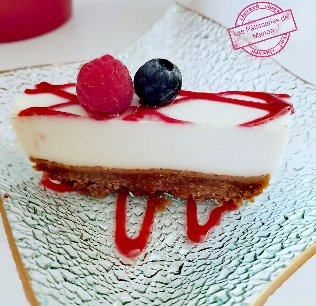 Terrine chocolat blanc biscuit spéculoos et coulis de framboises Les