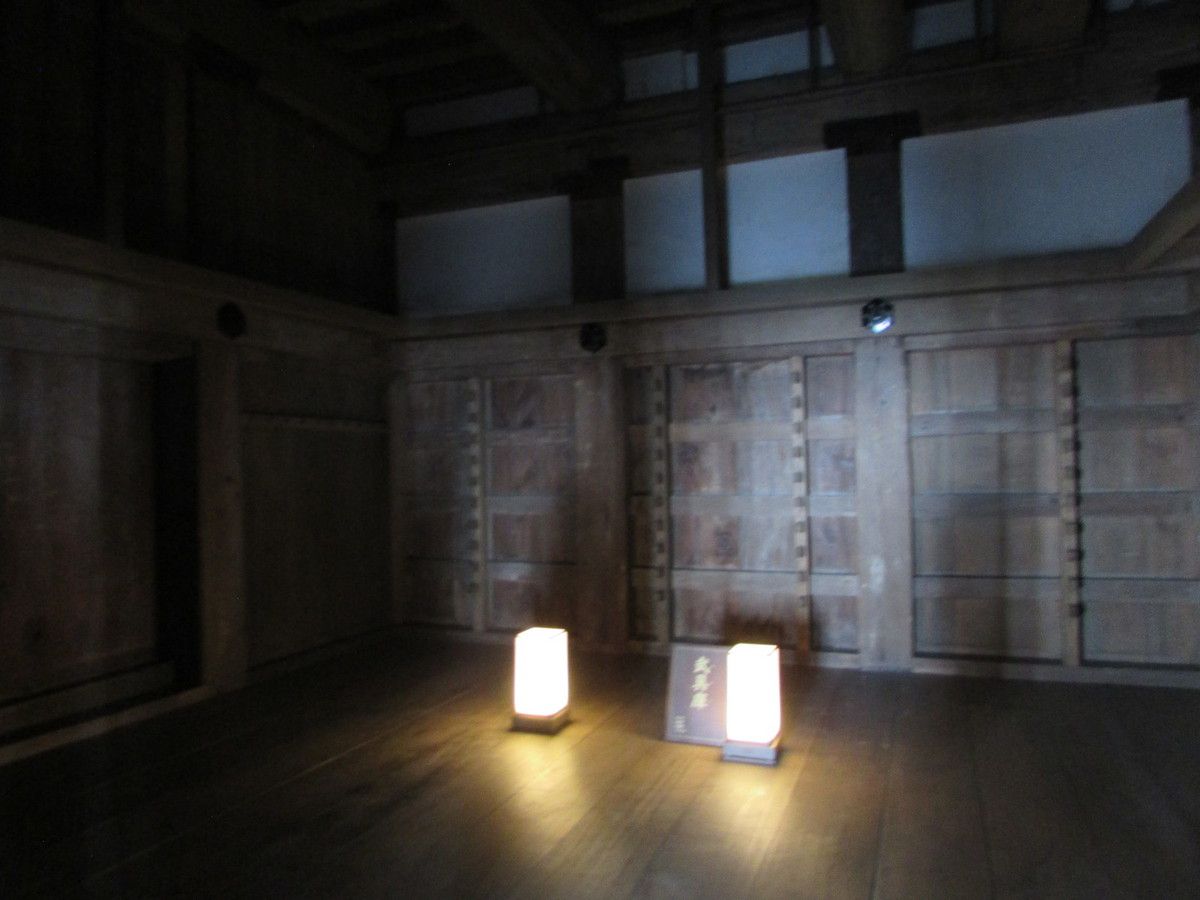 Le château d'Himeji ( L'intérieur).