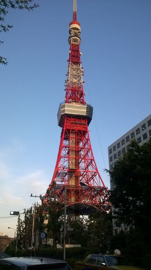 la tour eiffel de tokyo