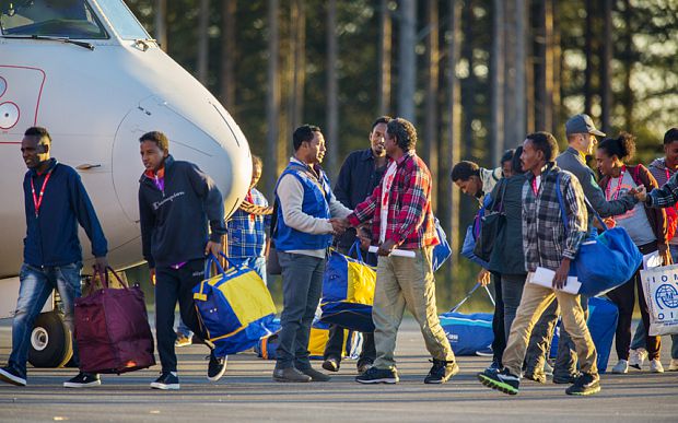 Suède : selon un rapport, le coût que fait peser l’immigration sur les finances publiques devra être compensé par une augmentation des impôts