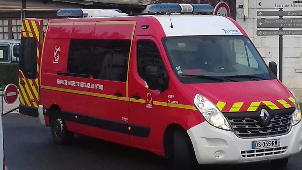 Véhicules & matériels : Renault Master VSAB de la ville de Langeais  (Indre-et-Loire) -