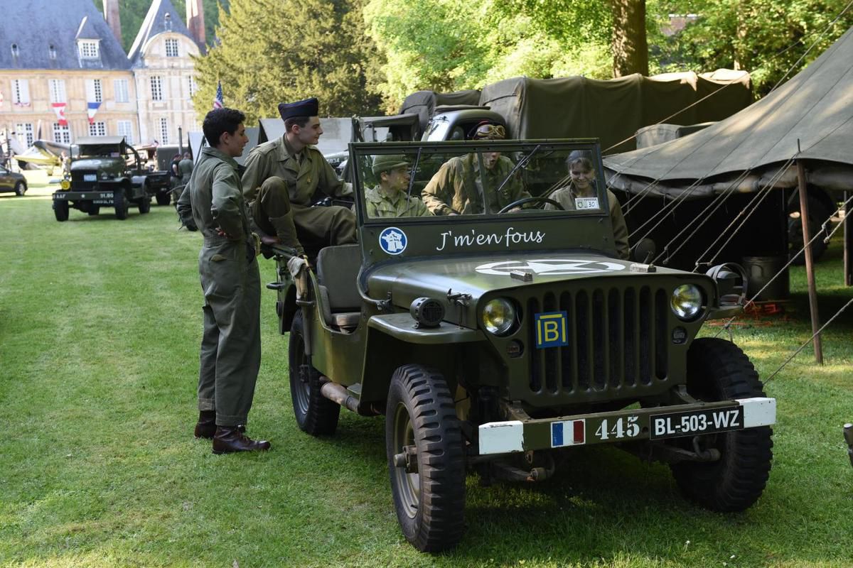 Autres photos de cette Jeep trouvées sur le net (www.paris-normandie.fr et 2db.forumactif.com).