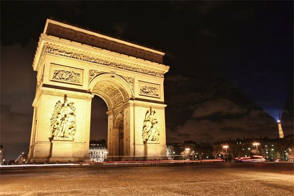 Paris arc de Triomphe place de l'Etoile la nuit Paris arc de Triomphe place de l'Etoile la nuit