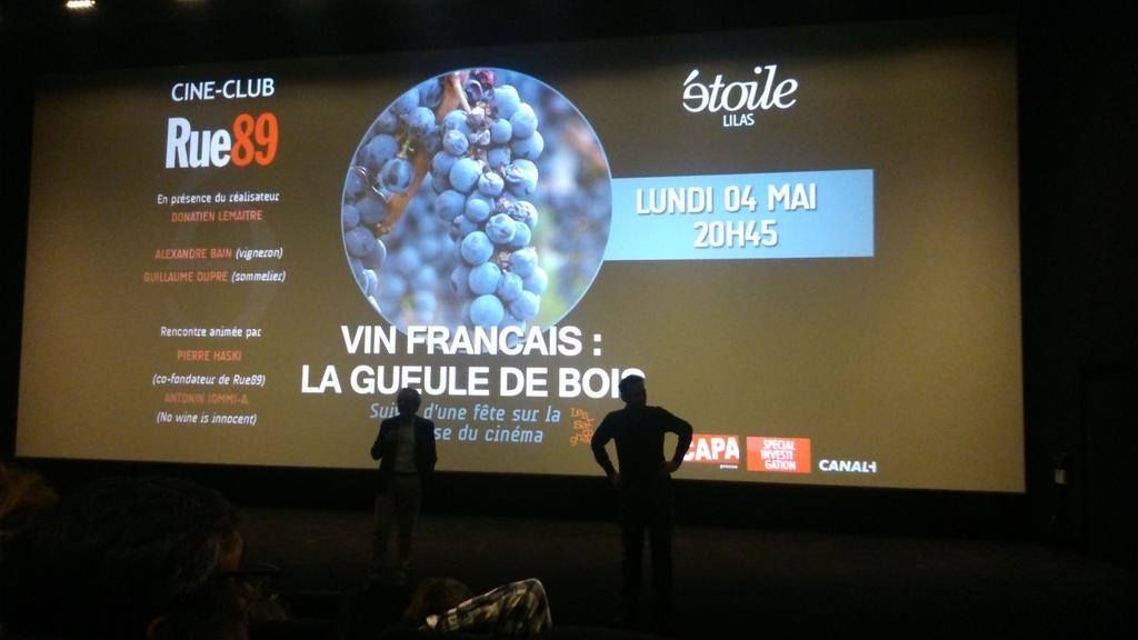 Comme un p’tit air de fête sous les pavés de rue89 où les vins nus montraient le cul de leurs quilles…