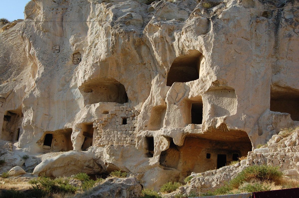 Turquie Cappadoce : Randonnée Turquie - Les trésors de Cappadoce et d'Istanbul / Des habitations creusées dans des cheminées de fées ?
