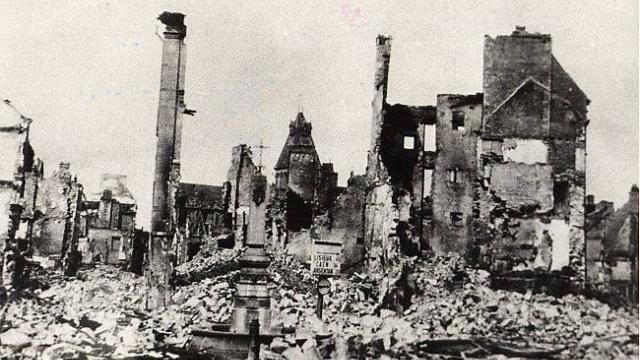 Dresde, Allemagne 1945 - Falaise , juin 1944