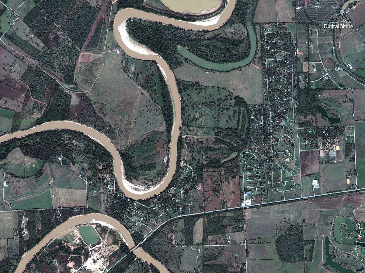 Harvey - Inondations - Floods - Texas - Digital Globe - satellite - Digital Globe - Simonton - Houston - Before-After - Avant-Après