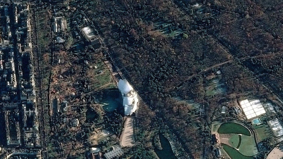Paris - Fondation Louis Vuitton - vue du ciel - vue aérienne - Jardin d'acclimatation - Frank Gehry - Satellite Pléiades - Décembre 2017 - CNES - Airbus Defence and Space