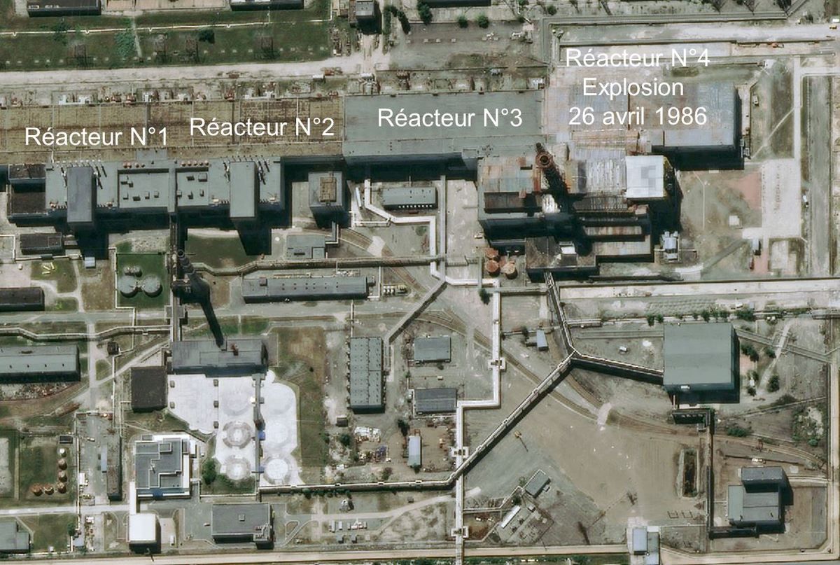 Tchernobyl - satellite Kompsat-2 - Chantier de l'arche - 22 juillet 2007 - KARI - Image annotée - catastrophe nucléaire