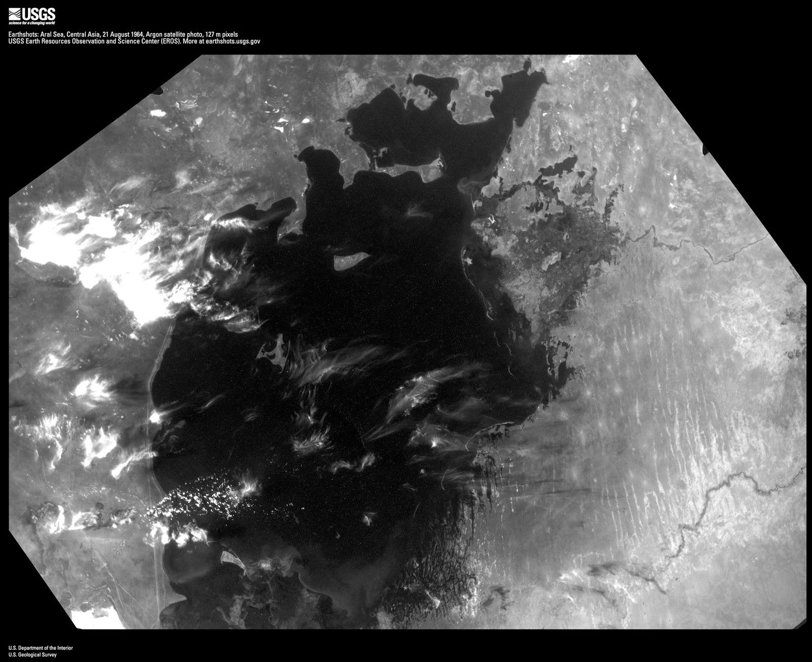 aint-Valentin - forme de coeur vue de l'espace - satellite - heart - observation de la Terre - Aral sea - Mer d'aral - Corona - Argon - KH-5 - satellite-espion