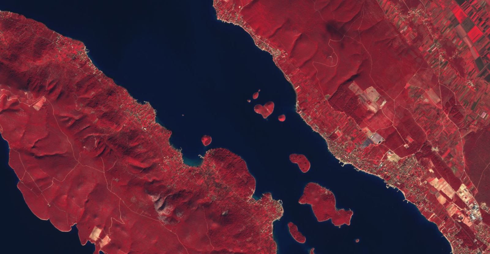 Saint-Valentin - île en forme de coeur - Lovers' island - Croatie - Galesjak - Sentinel-2 - Copernicus - espace -satellite - Earth observation