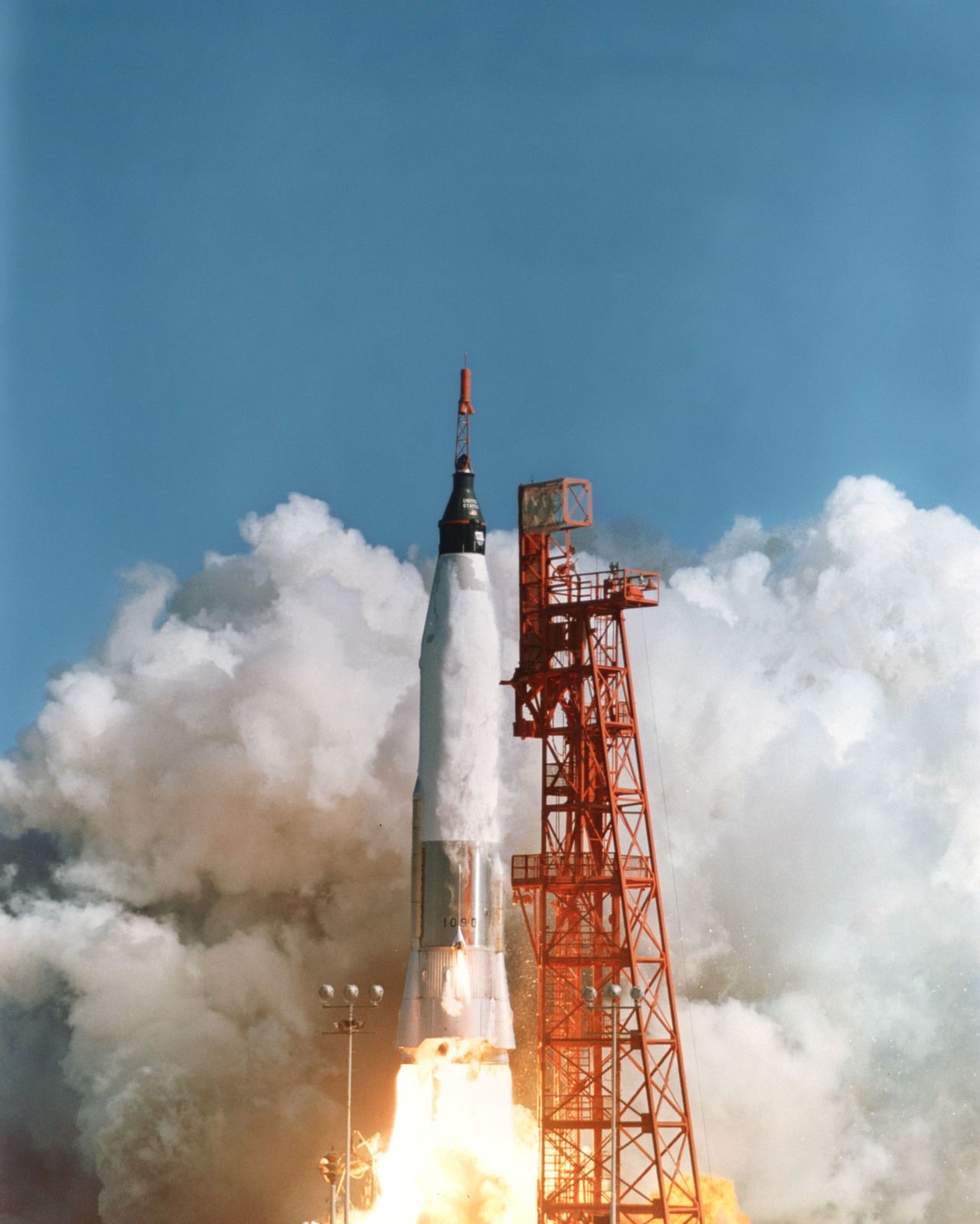John Glenn - Mercury - Friendship 7 - Mercury-Atlas - Premier américain en orbite - Février 1962 - NASA - L'étoffe des héros