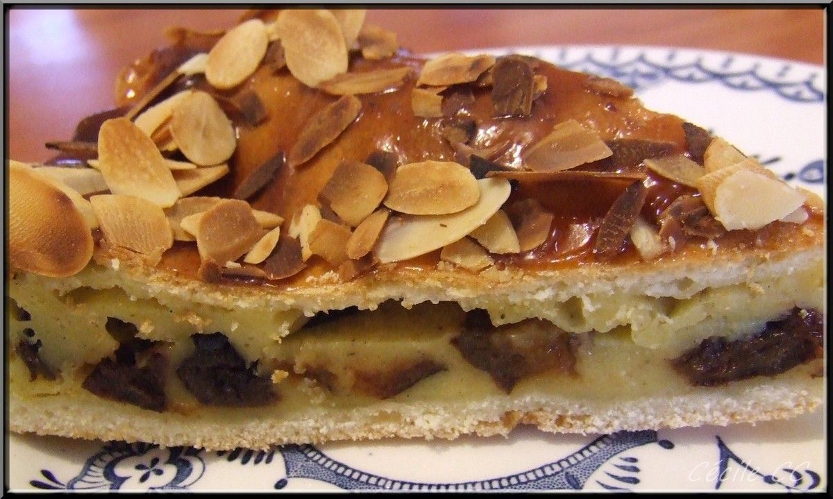 Tarte fourrée crème aux pruneaux