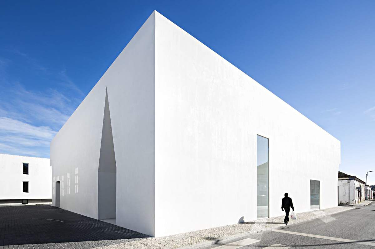 MEETING CENTRE IN GRANDOLA by iAIRES MATEUSi ARCHITECTS MEETING CENTRE IN GRANDOLA by iAIRES MATEUSi ARCHITECTS