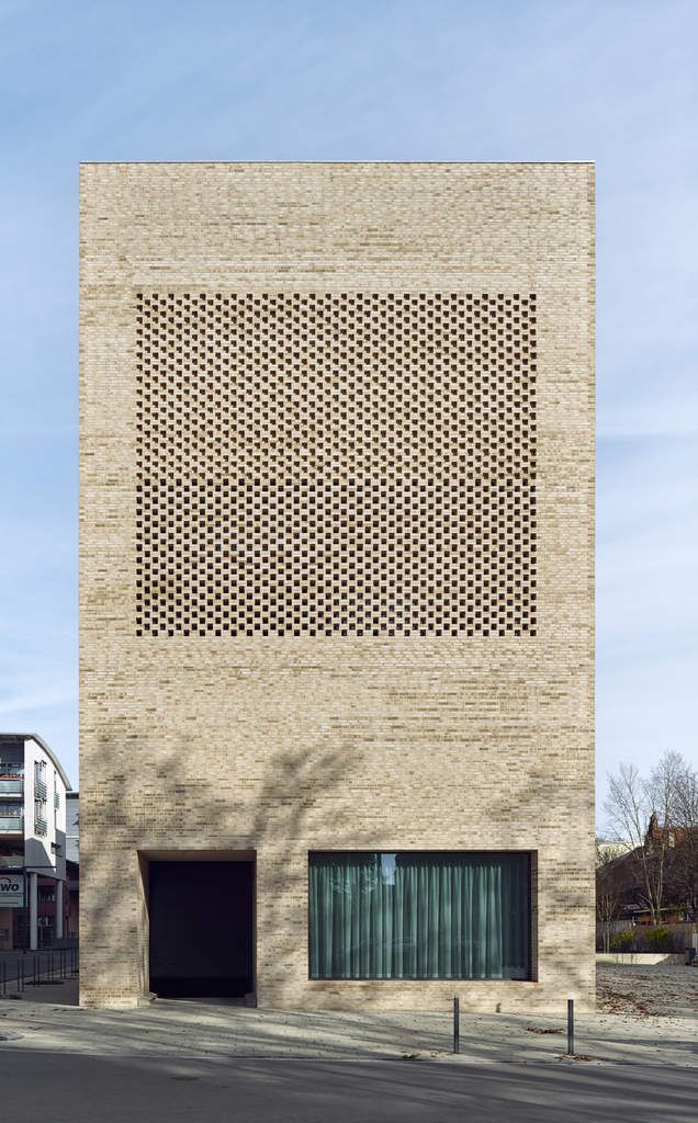 DISCOVER MAX DUDLER’S MOST RECENT LIBRARY BUILDING IN HEIDENHEIM