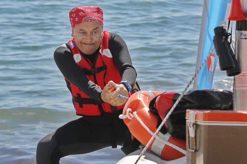 Camping Paradis Tel Est Pris Qui Croyait Prendre Camping Paradis : "Tel épris qui croyait prendre" parties 1 & 2 LUNDI