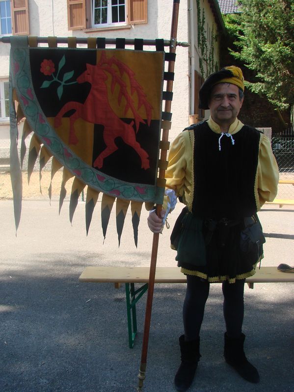 La belle bannière des lanceurs de drapeaux