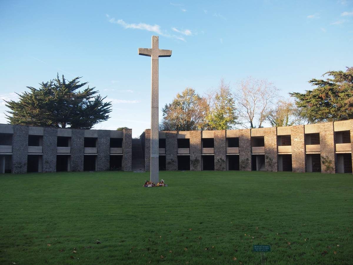 Le cimetière militaire allemand de Huisnes-sur-Mer