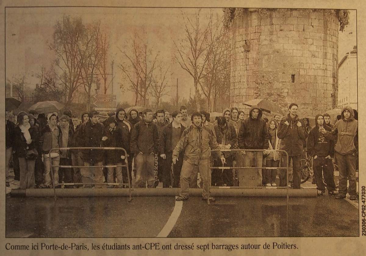 Mercredi 22 Mars 2006 : Poitiers, ville bloquée...le temps d'une matinée