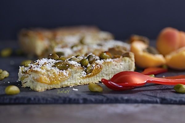 Tarte A L Abricot Pistaches Et Noix De Coco Epicetout La Cuisine De Dany