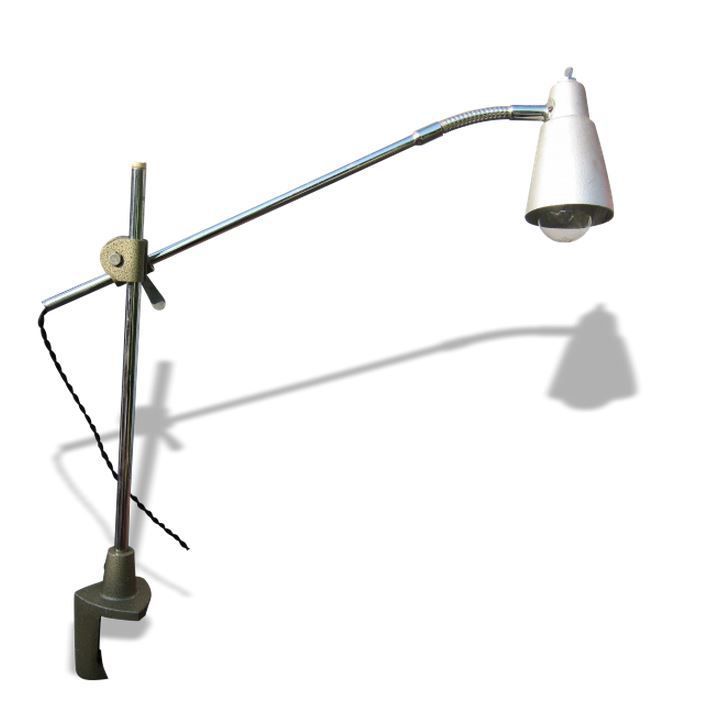 Lampe 8 LED forme ampoule avec socle aimanté et poignée pour suspendre diam  8 cm x H 10 cm - Couleurs Aléatoires