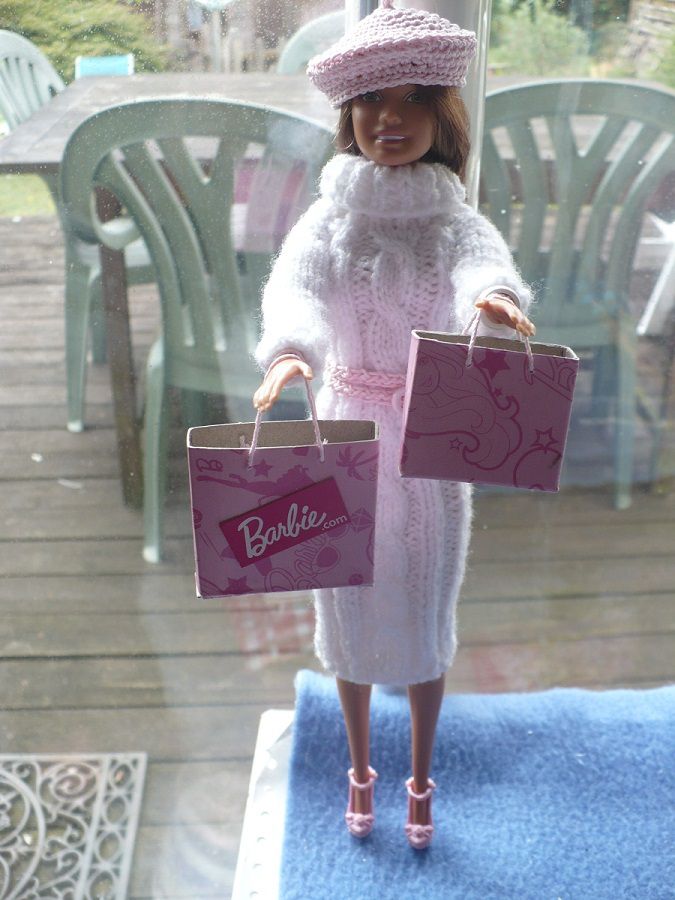 Robe pull pour Barbie