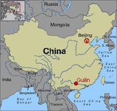 Guilin Chine Et Ses Montagnes En Pain De Sucre Le