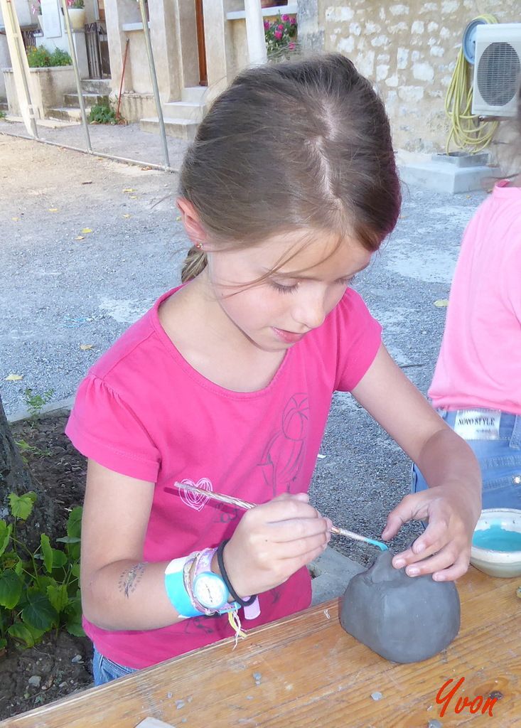 Atelier poterie pour les enfants - Le blog des Omergues