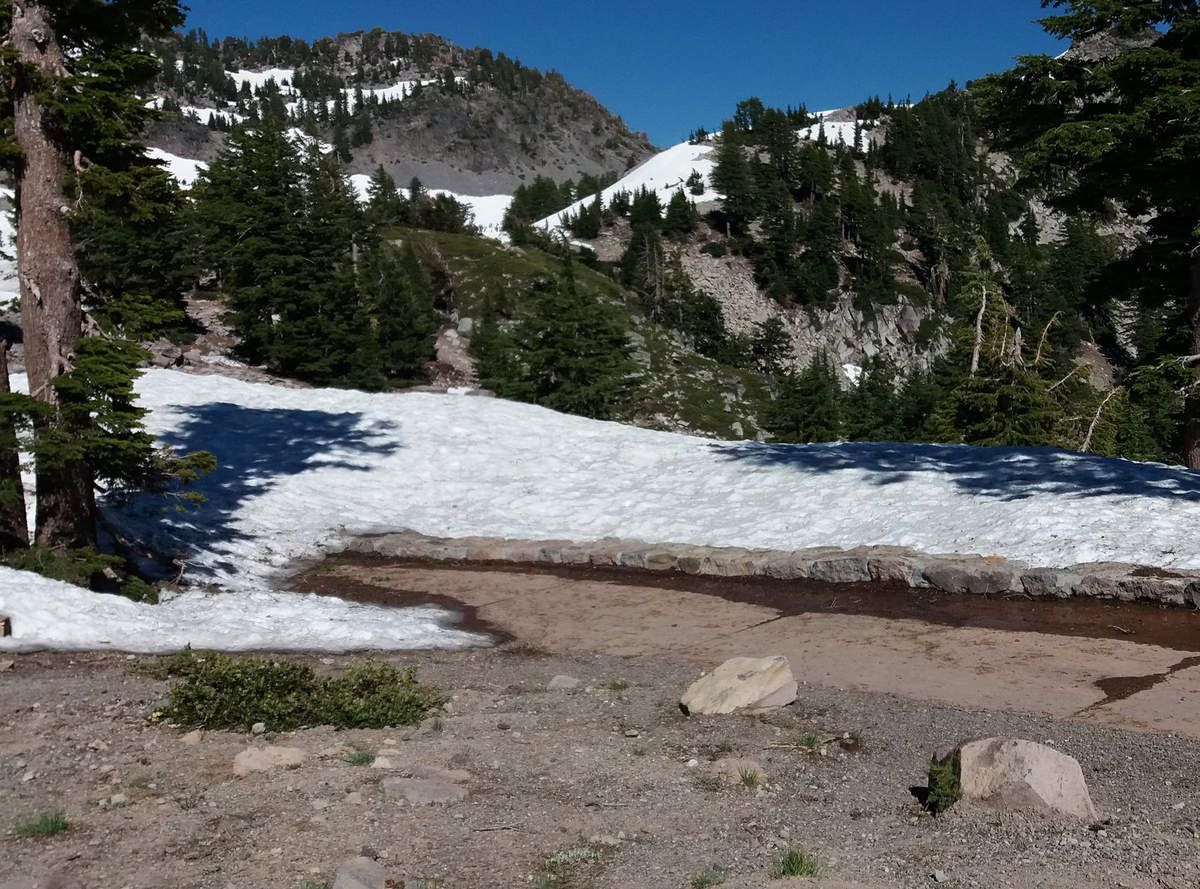 Lassen Volcanic Bumpass Hell trail