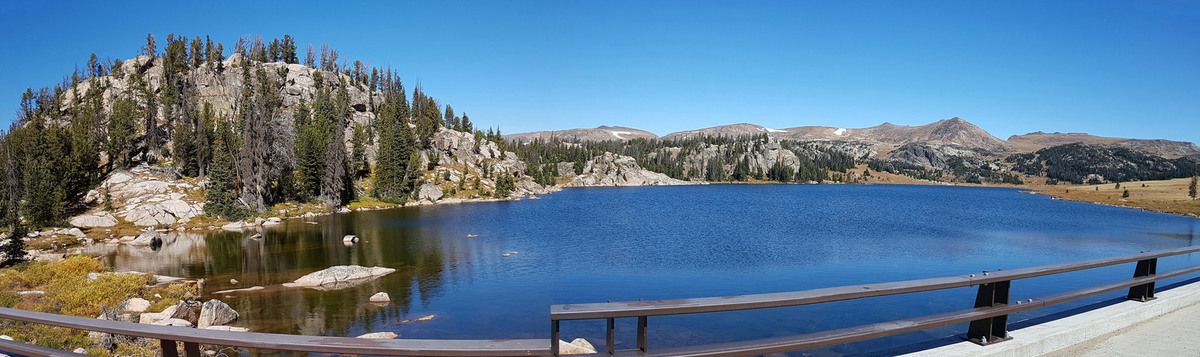 Beartooth Scenci Byway Island lake