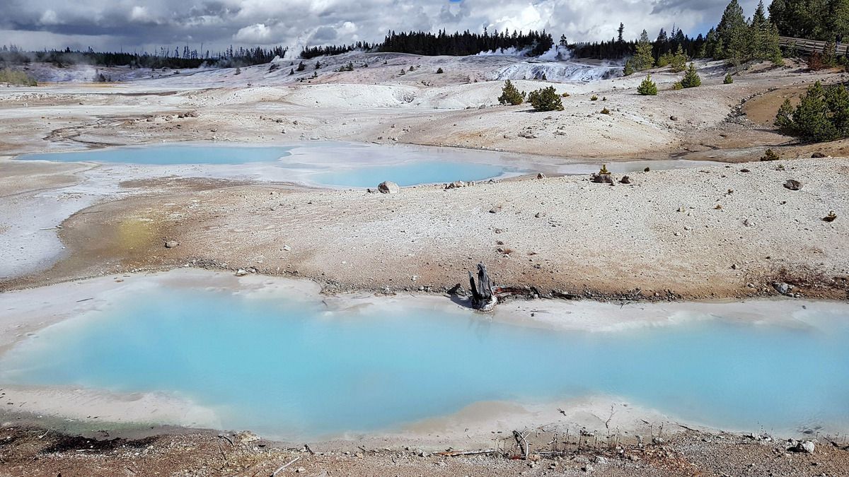 Yellowstone Porcelain basin