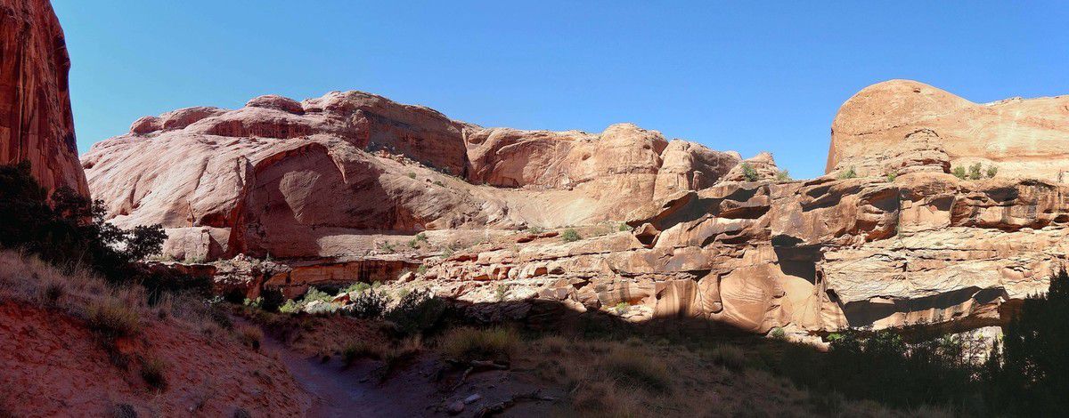 Grandstaff Canyon trail