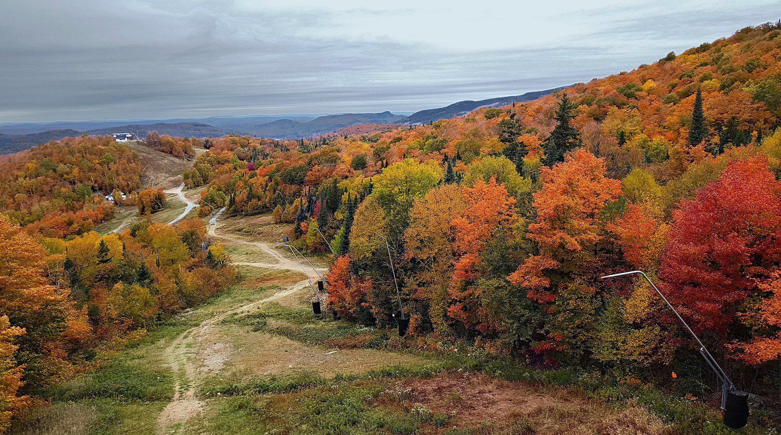 Mont Tremblant pistes de ski en automne