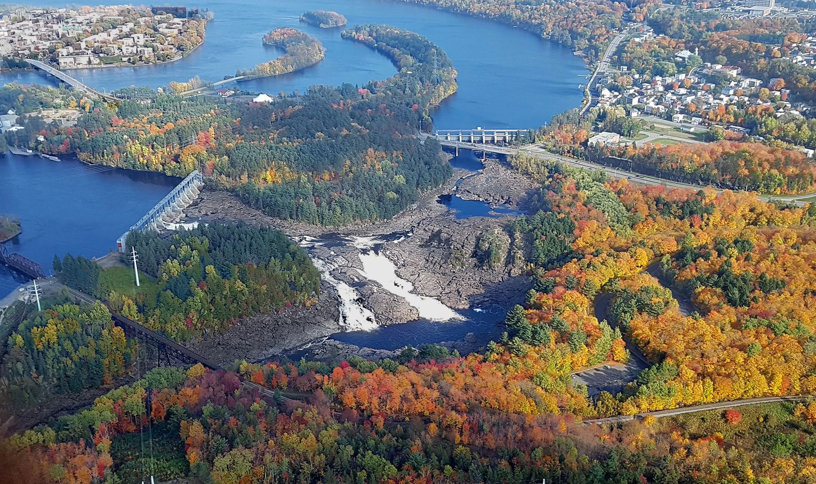 Survol barrage électrique de Shawinigan