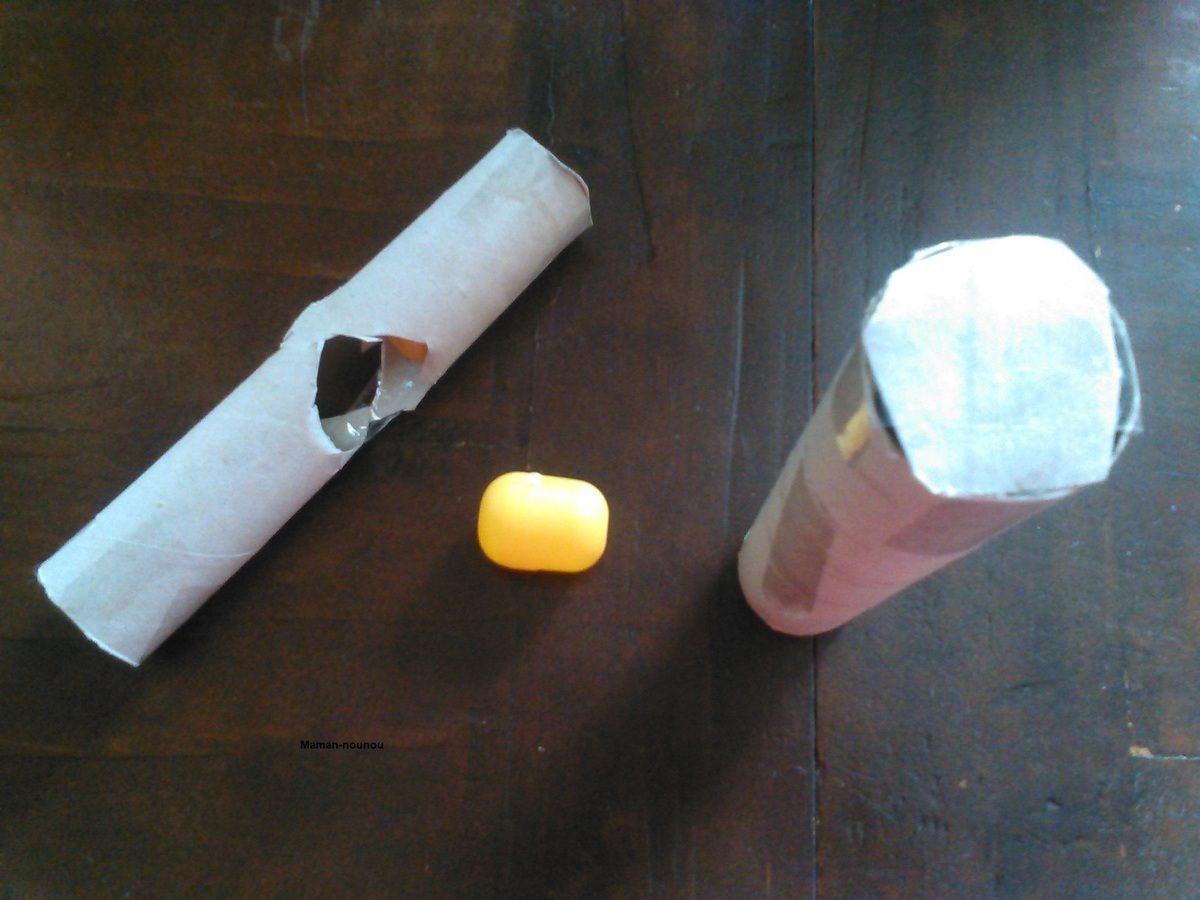 Maracas avec sopalin et oeufs kind LE BLOG DE MAMAN NOUNOU