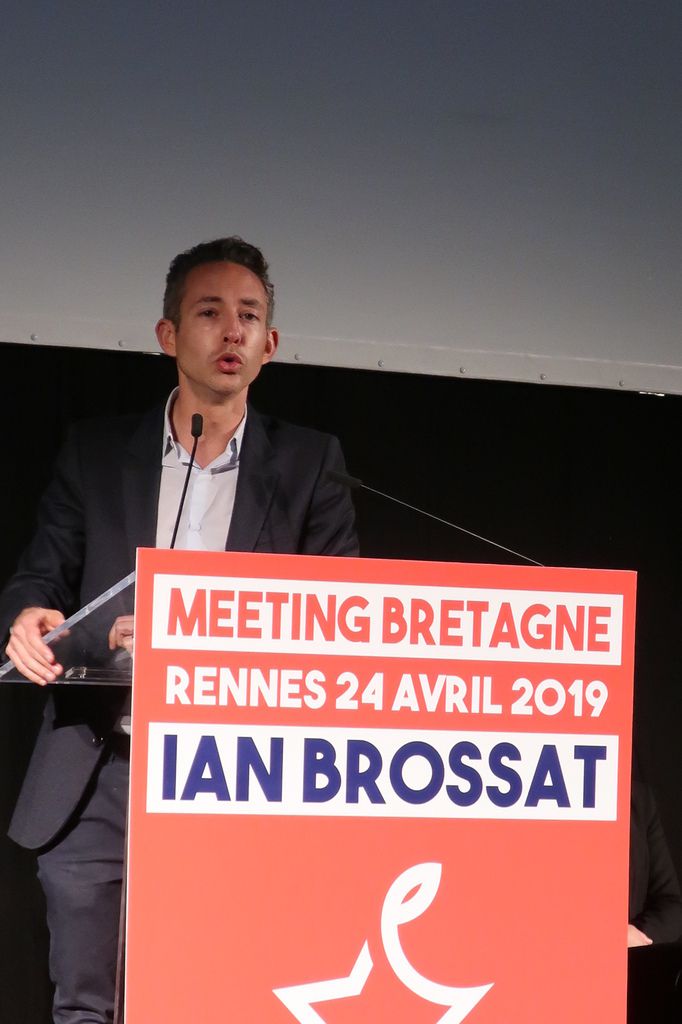 Rennes: 24 Avril: quelques photos du magnifique meeting de Ian Brossat et des candidats de l'Europe des gens devant 1000 personnes