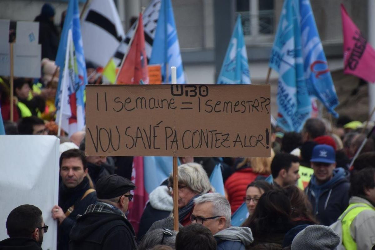 Brest, 5 décembre: la foule dans les rues de la ville contre la réforme des retraites (photos Pierre-Yvon Boisnard)