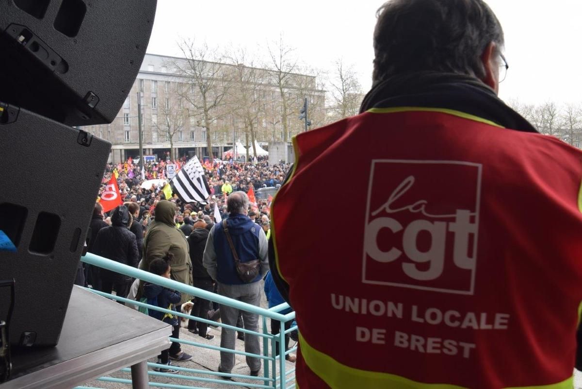 Brest, 5 décembre: la foule dans les rues de la ville contre la réforme des retraites (photos Pierre-Yvon Boisnard)