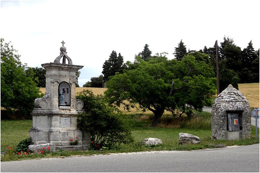 Luberon - village de Murs