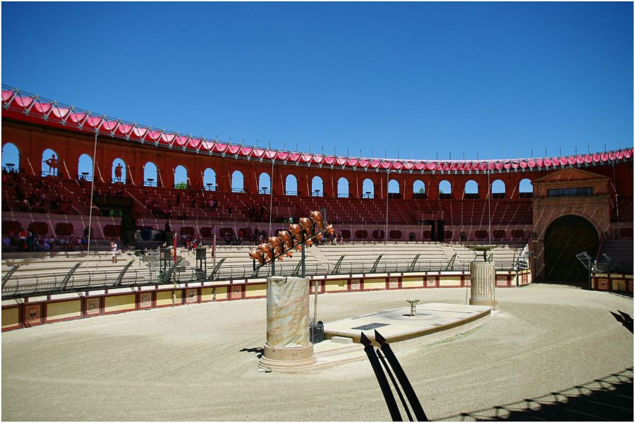 Le Puy du Fou - le stadium Gallo-Romain