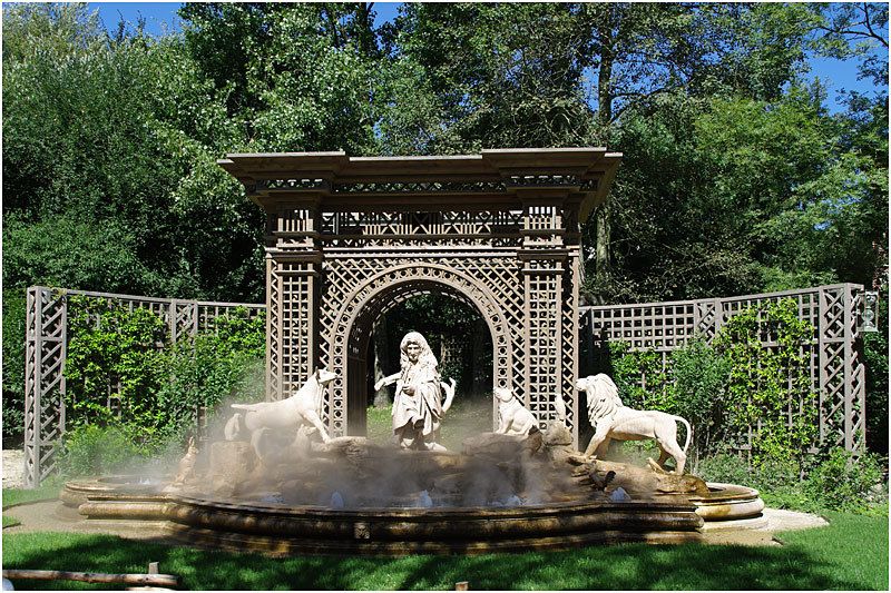 le puy du fou 2013 - le Monde imaginaire de La Fontaine