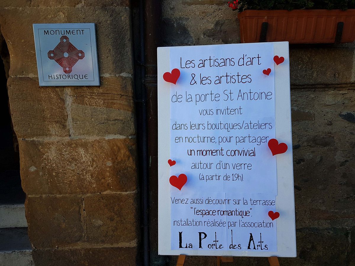 NAVARRENX :  LA PORTE  St ANTOINE S'OUVRE SUR LES ARTS 